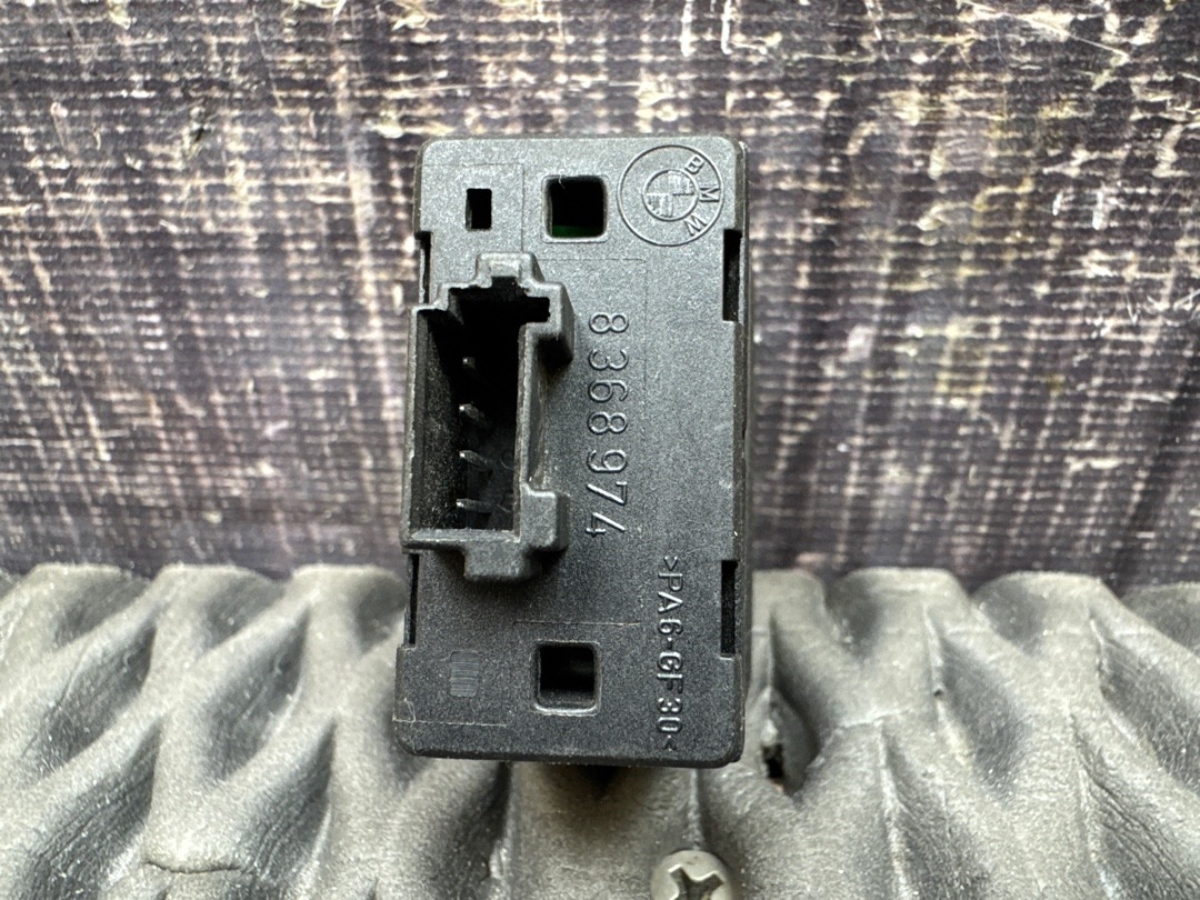 Кнопка стеклоподъемника, 210 рублей, Красноярск