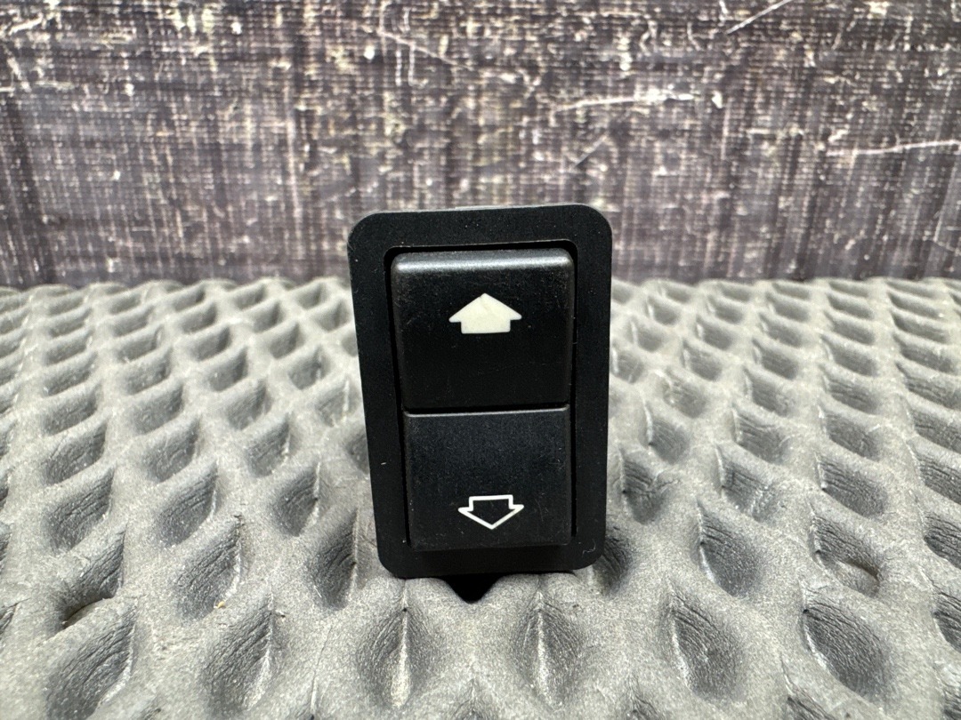 Кнопка стеклоподъемника, 210 рублей, Красноярск