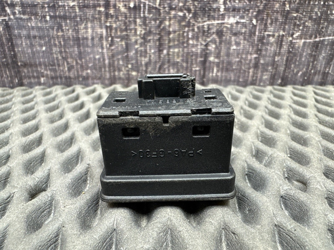 Кнопка стеклоподъемника, 210 рублей, Красноярск