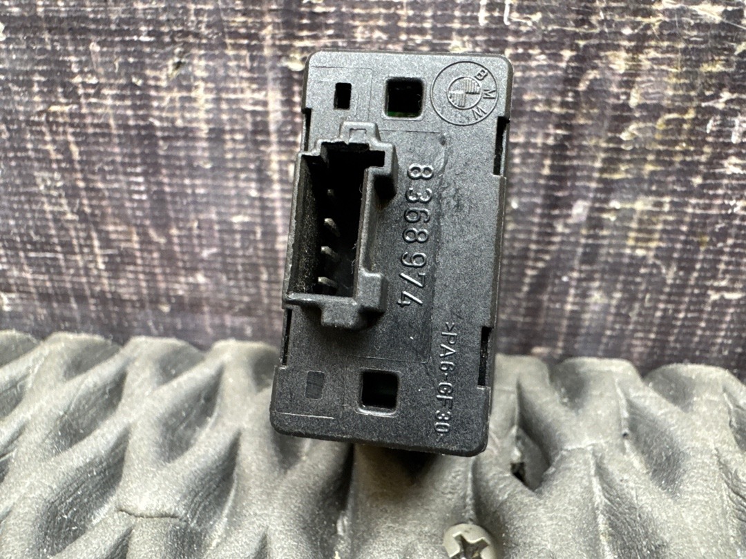 Кнопка стеклоподъемника, 210 рублей, Красноярск