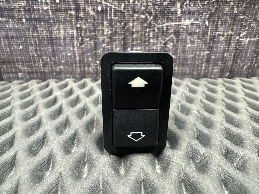 Кнопка стеклоподъемника, 210 рублей, Красноярск