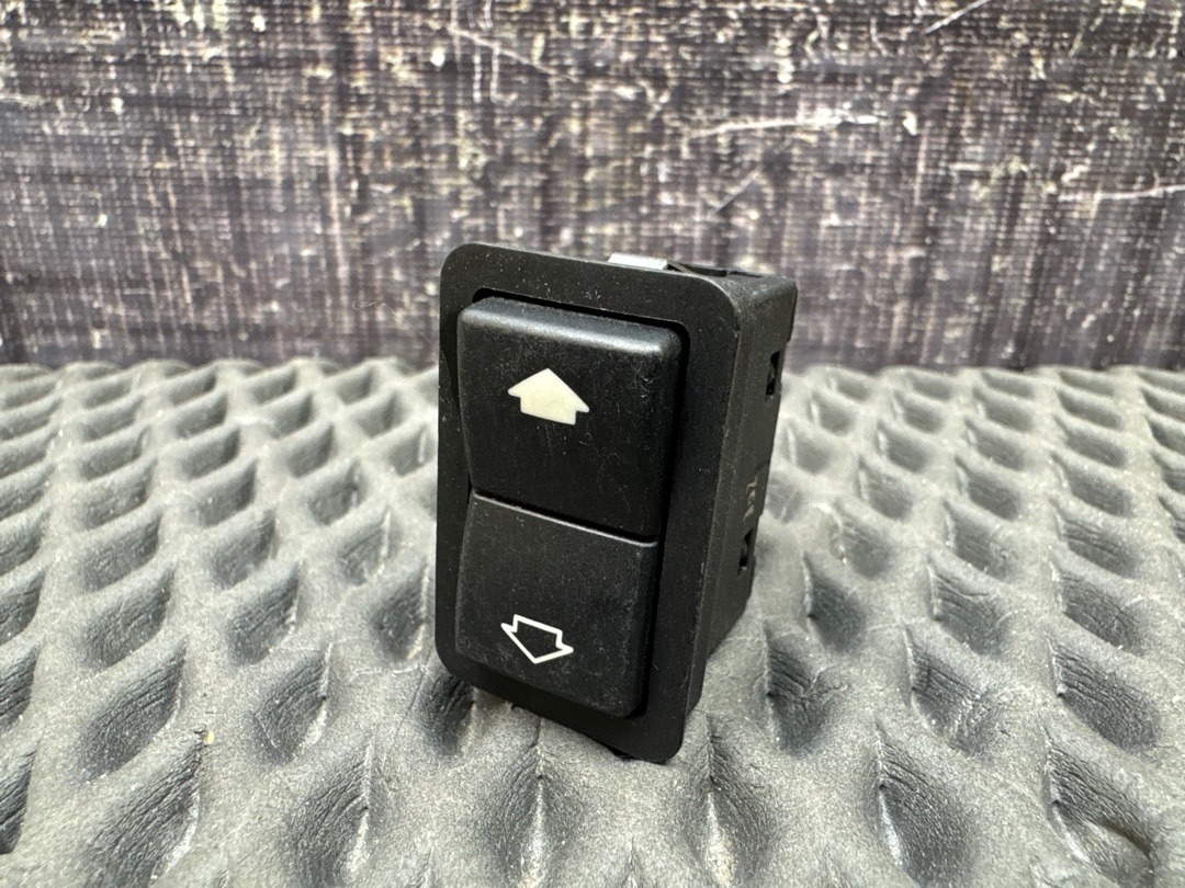 Кнопка стеклоподъемника, 210 рублей, Красноярск