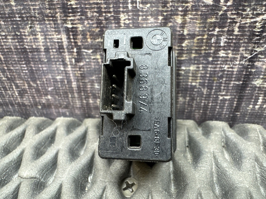 Кнопка стеклоподъемника, 210 рублей, Красноярск