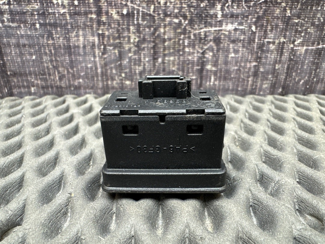 Кнопка стеклоподъемника, 210 рублей, Красноярск