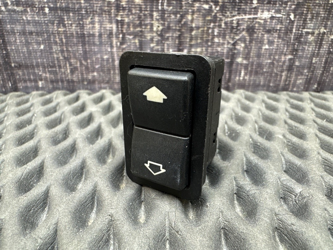 Кнопка стеклоподъемника, 210 рублей, Красноярск