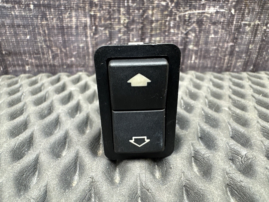 Кнопка стеклоподъемника, 210 рублей, Красноярск