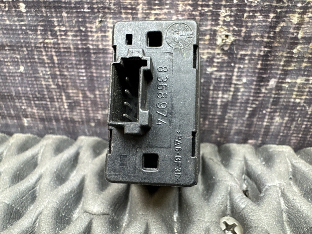 Кнопка стеклоподъемника, 210 рублей, Красноярск