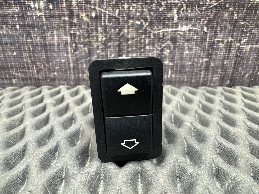 Кнопка стеклоподъемника, 210 рублей, Красноярск