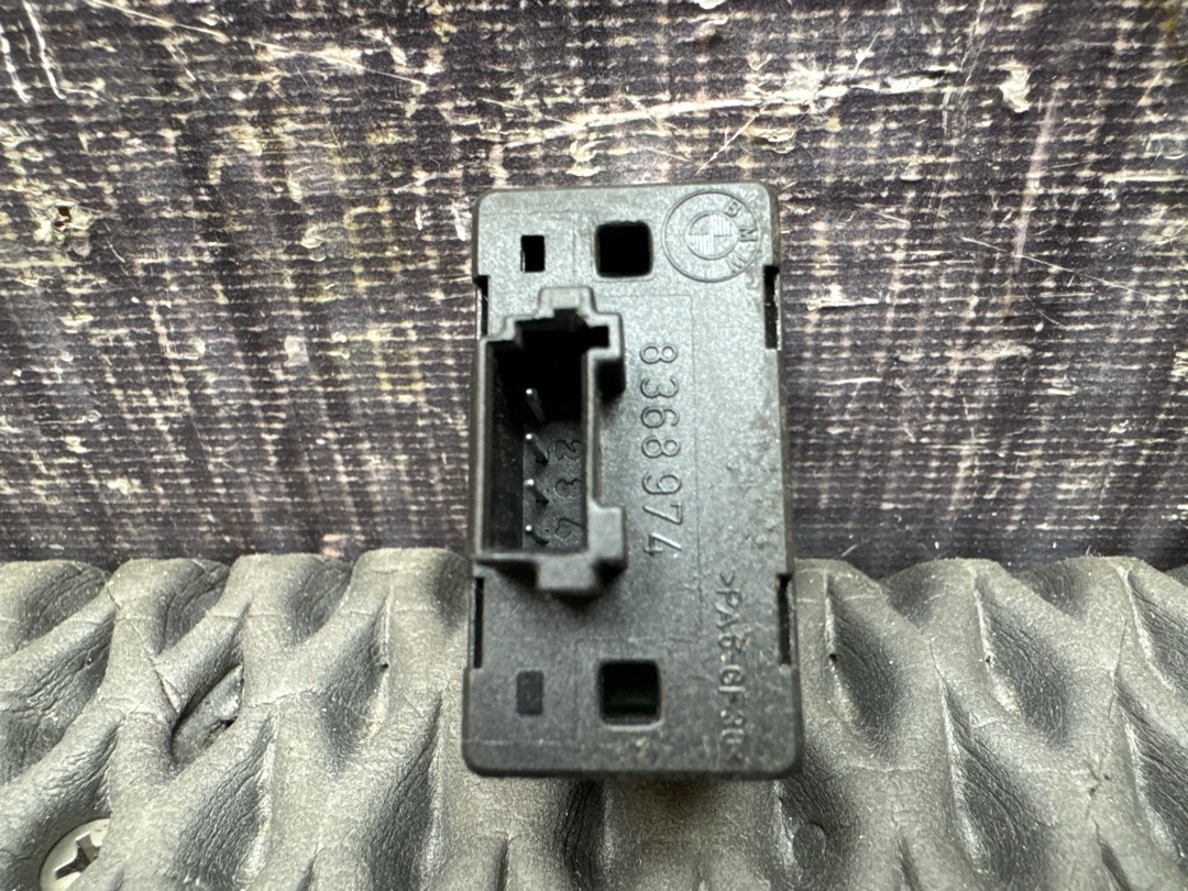 Кнопка стеклоподъемника, 210 рублей, Красноярск