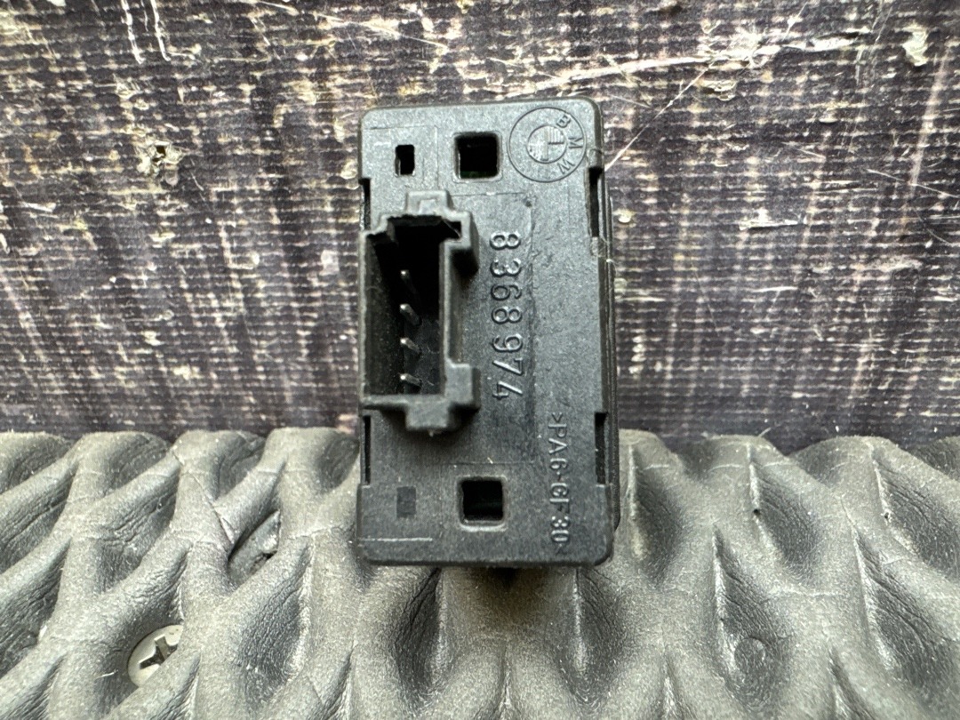 Кнопка стеклоподъемника, 210 рублей, Красноярск