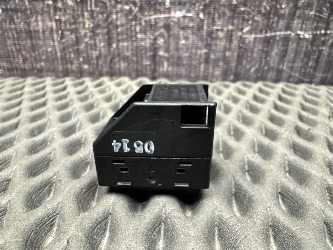 Кнопка стеклоподъемника, 250 рублей, Красноярск