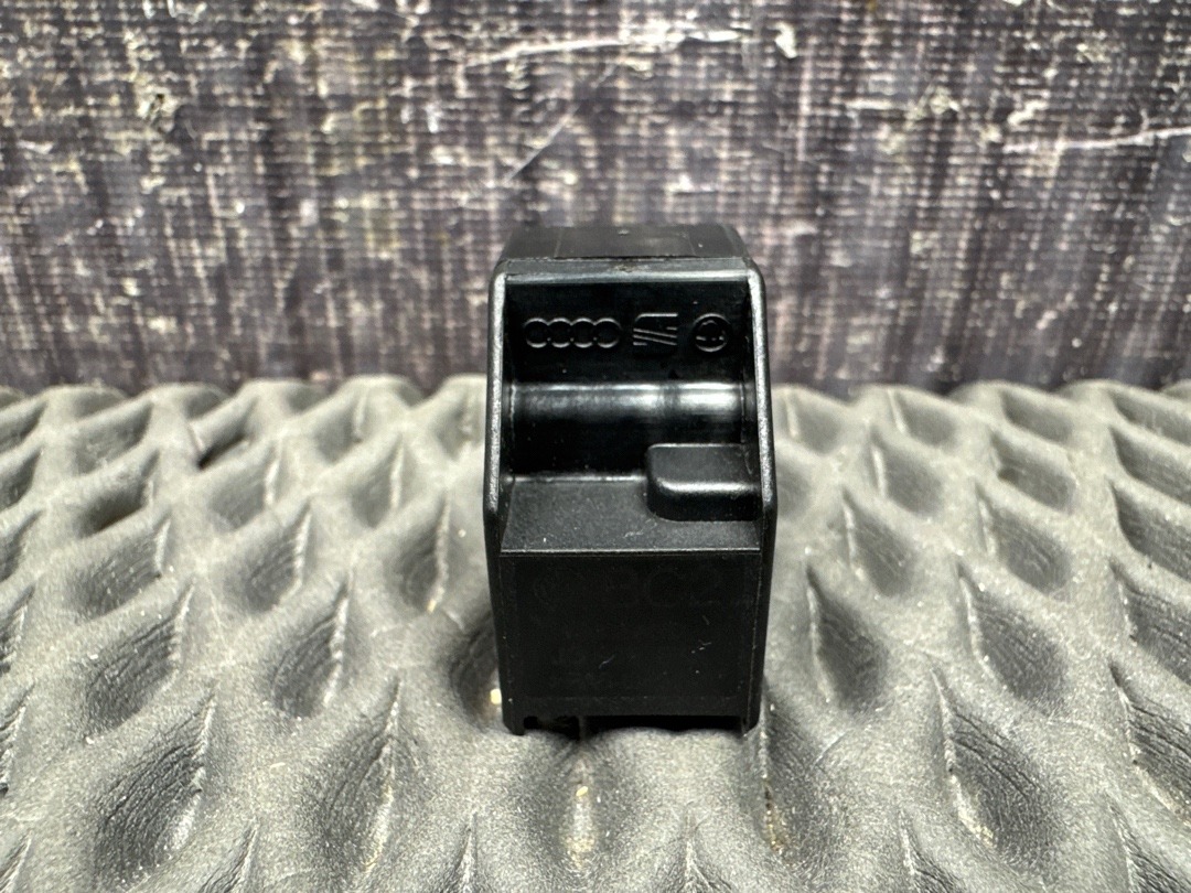 Кнопка стеклоподъемника, 250 рублей, Красноярск