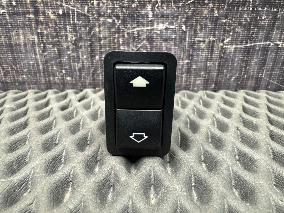 Кнопка стеклоподъемника, 210 рублей, Красноярск