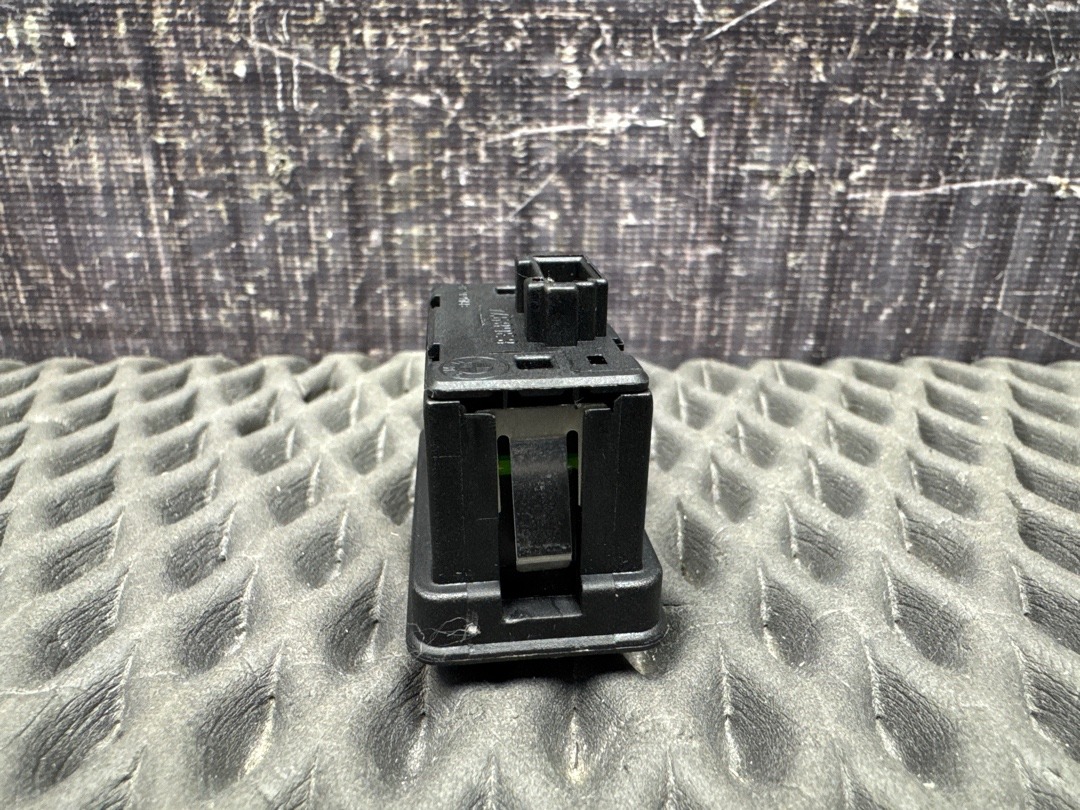 Кнопка стеклоподъемника, 210 рублей, Красноярск