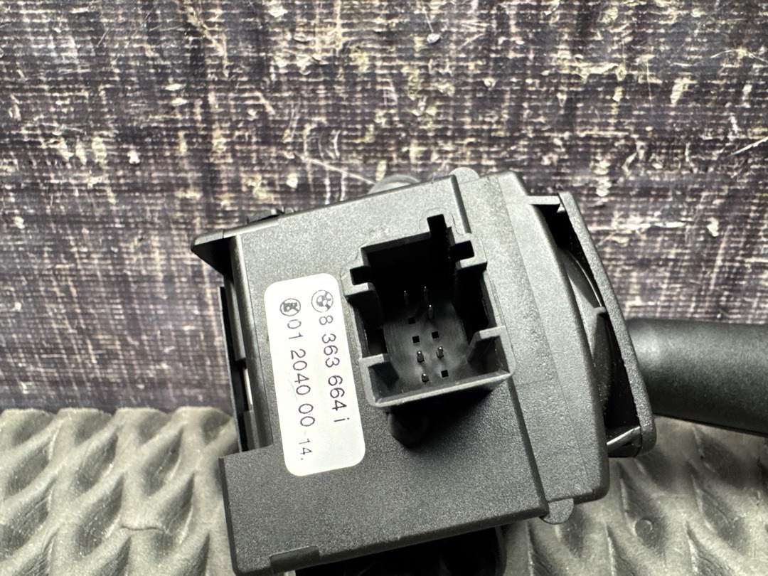 Подрулевой переключатель, 180 рублей, Красноярск