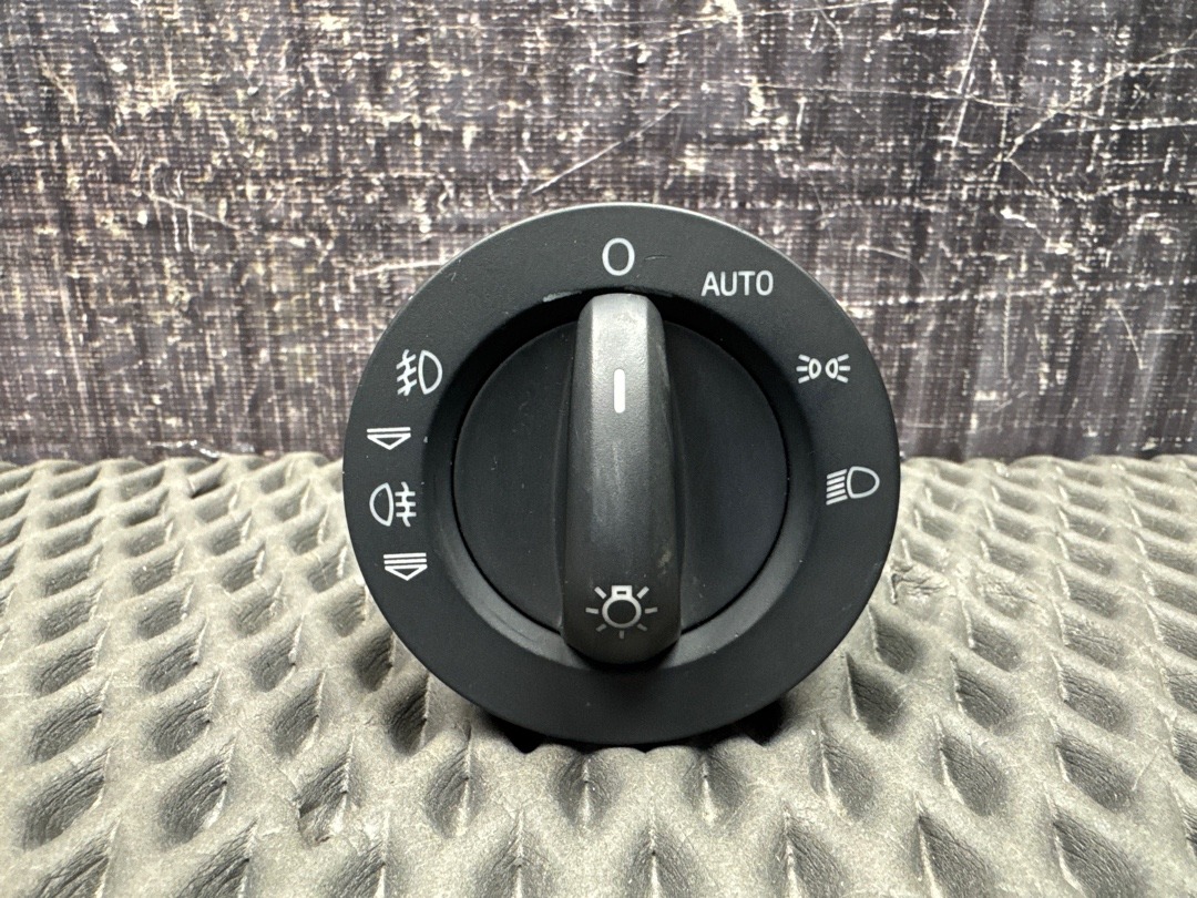 Переключатель света, 1000 рублей, Красноярск