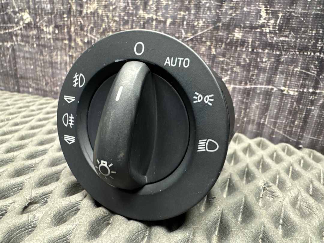 Переключатель света, 1000 рублей, Красноярск