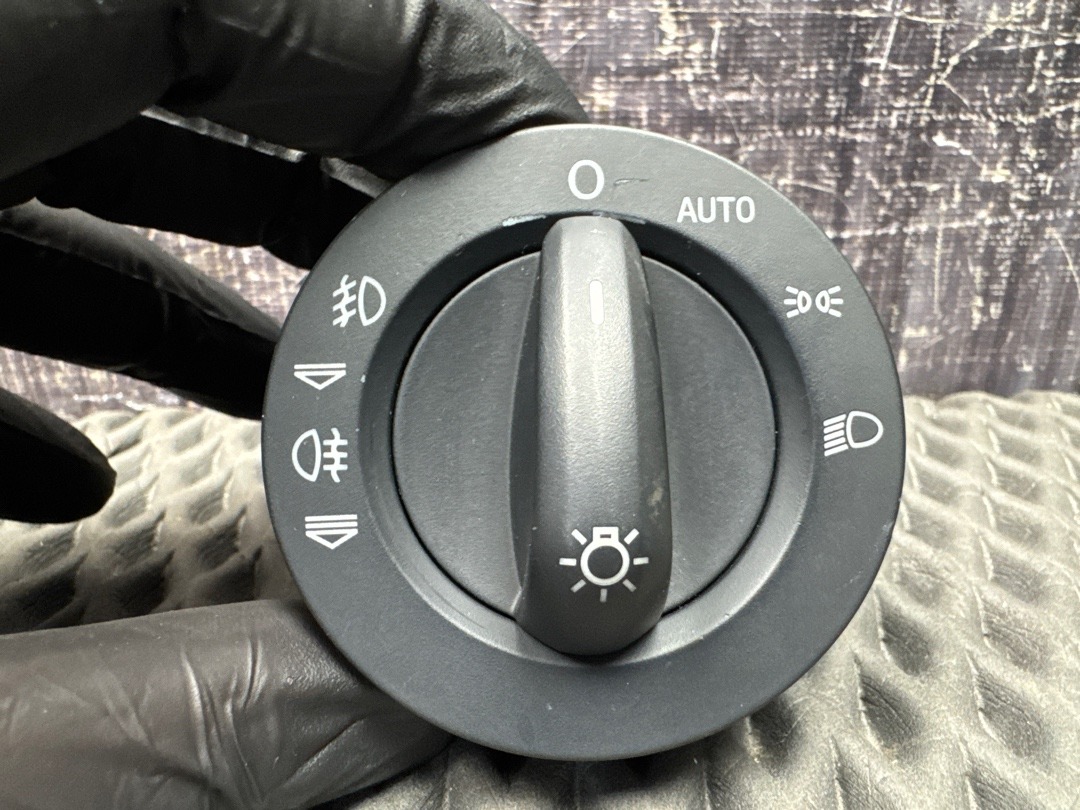 Переключатель света, 1000 рублей, Красноярск