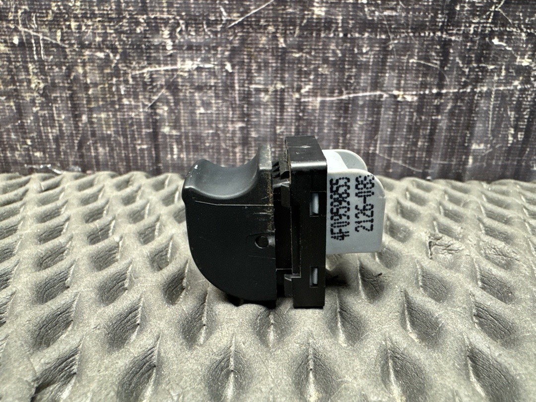 Кнопка стеклоподъемника, 250 рублей, Красноярск