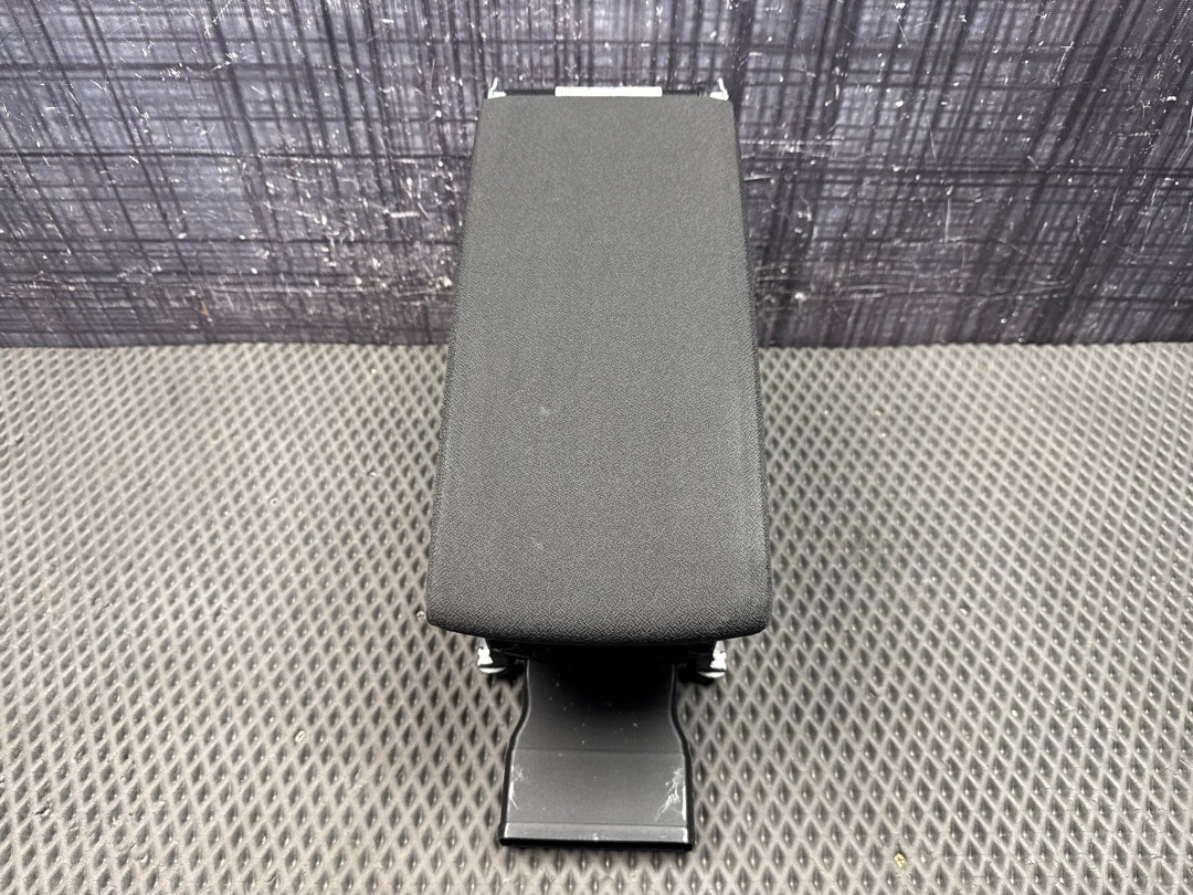 Подлокотник, 3213 рублей, Красноярск