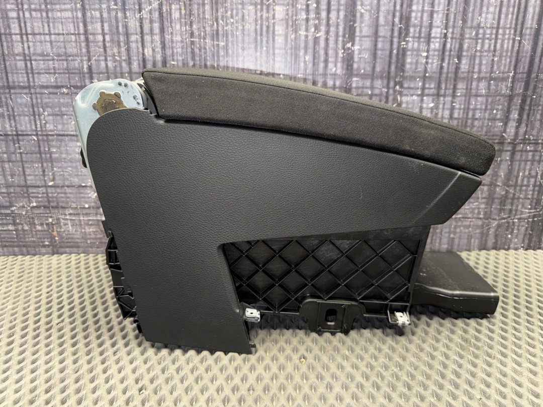 Подлокотник, 3780 рублей, Красноярск