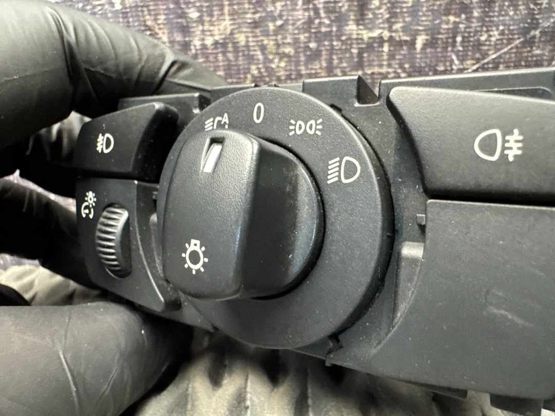 Переключатель света, 600 рублей, Красноярск