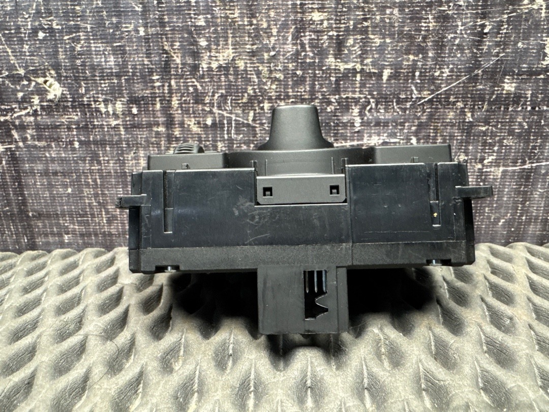 Переключатель света, 600 рублей, Красноярск