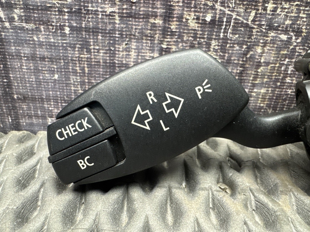 Подрулевой переключатель, 300 рублей, Красноярск