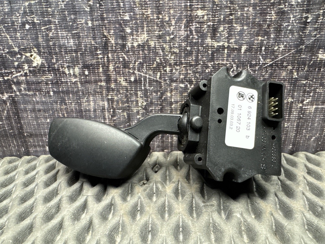 Подрулевой переключатель, 300 рублей, Красноярск