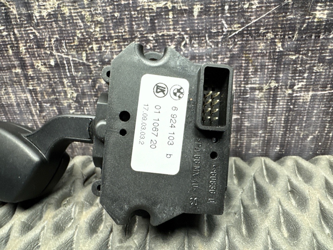 Подрулевой переключатель, 300 рублей, Красноярск