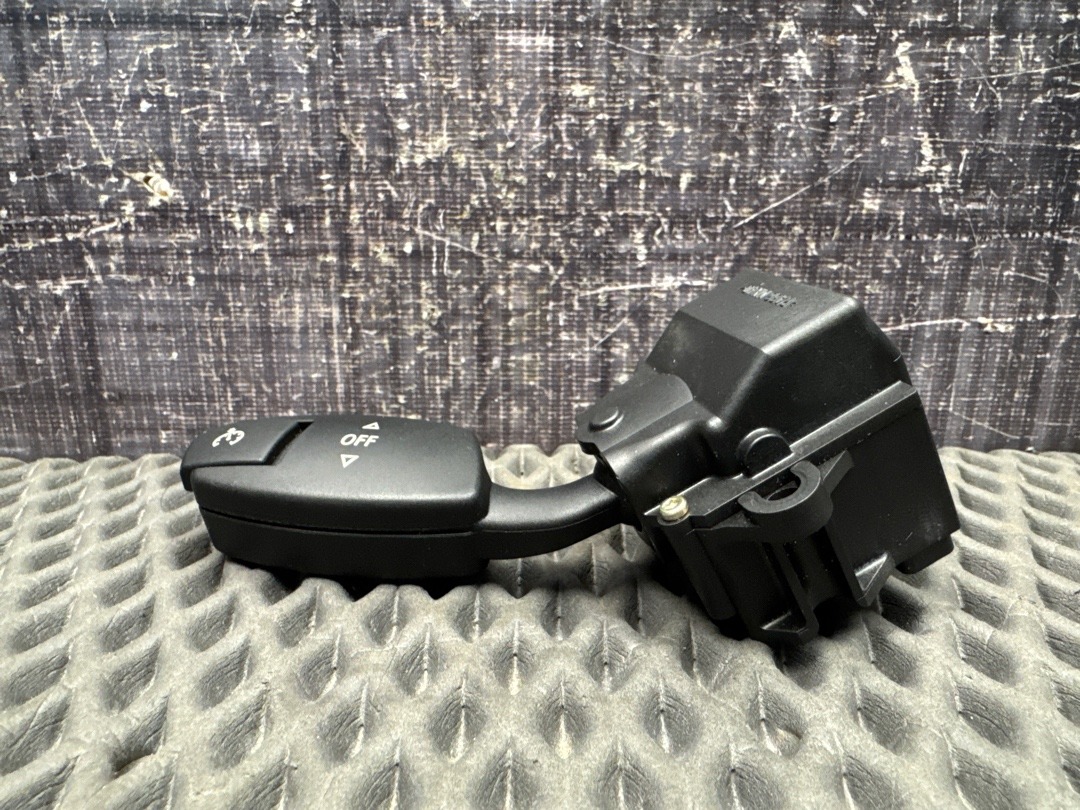 Подрулевой переключатель, 300 рублей, Красноярск