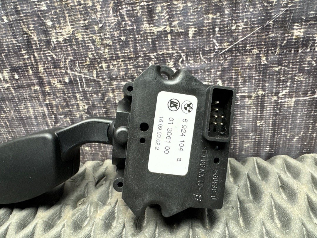 Подрулевой переключатель, 300 рублей, Красноярск