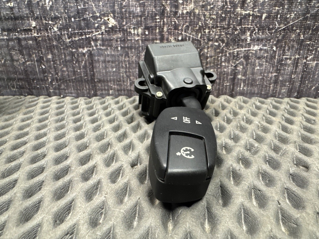 Подрулевой переключатель, 300 рублей, Красноярск