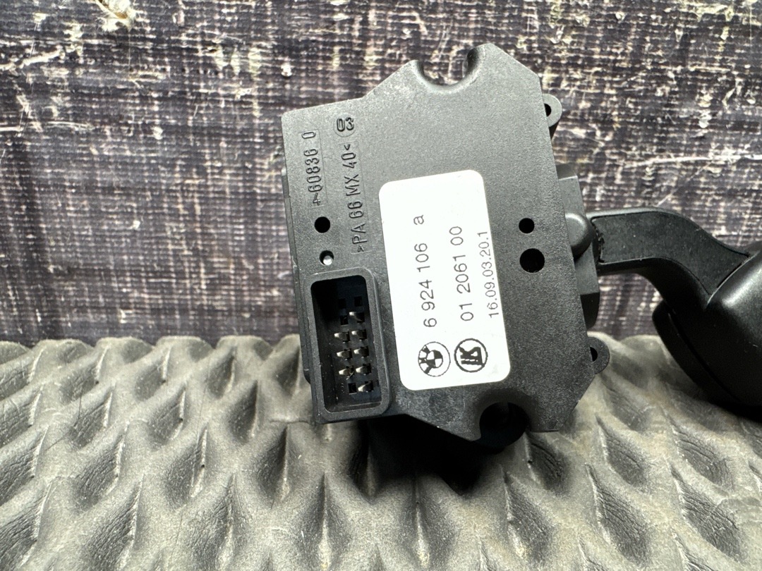 Подрулевой переключатель, 300 рублей, Красноярск