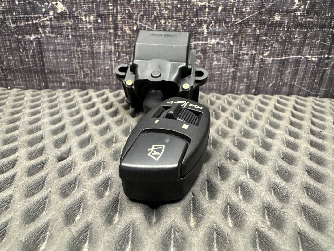 Подрулевой переключатель, 300 рублей, Красноярск