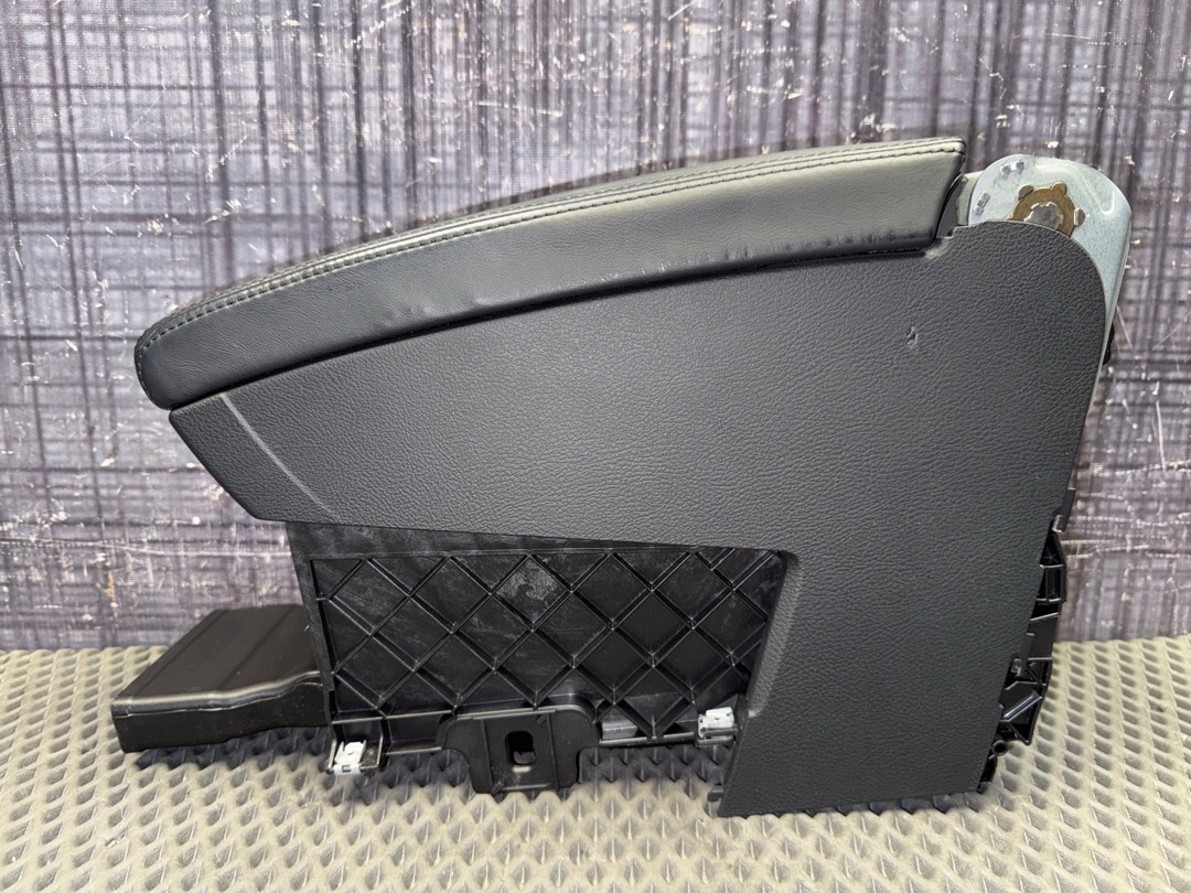 Подлокотник, 5960 рублей, Красноярск