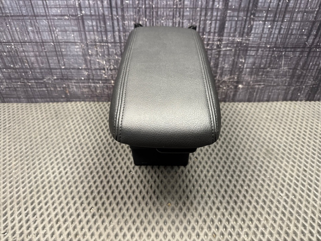 Подлокотник, 4140 рублей, Красноярск