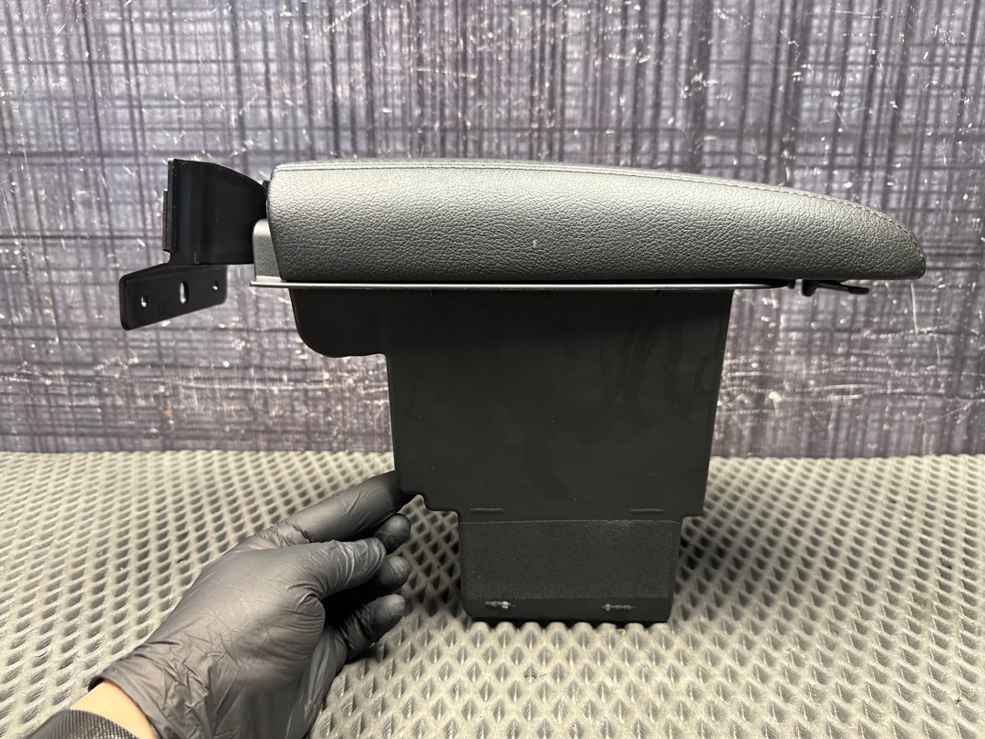 Подлокотник, 4140 рублей, Красноярск