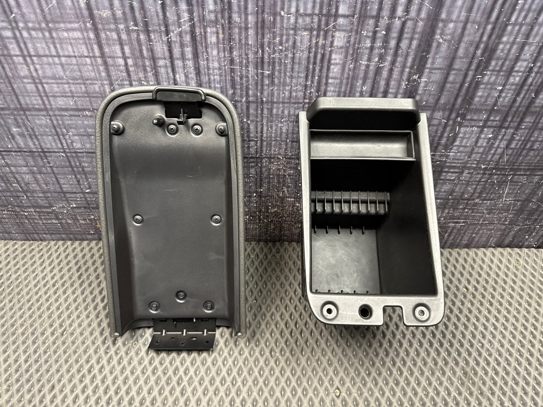 Подлокотник, 3020 рублей, Красноярск