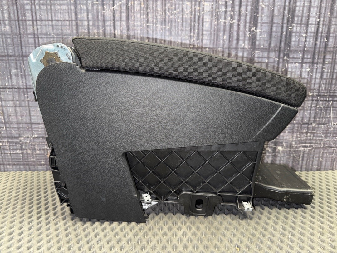 Подлокотник, 3780 рублей, Красноярск