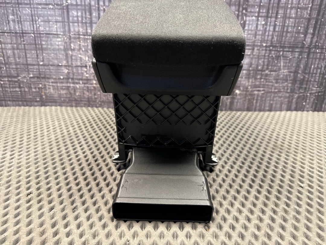 Подлокотник, 3780 рублей, Красноярск