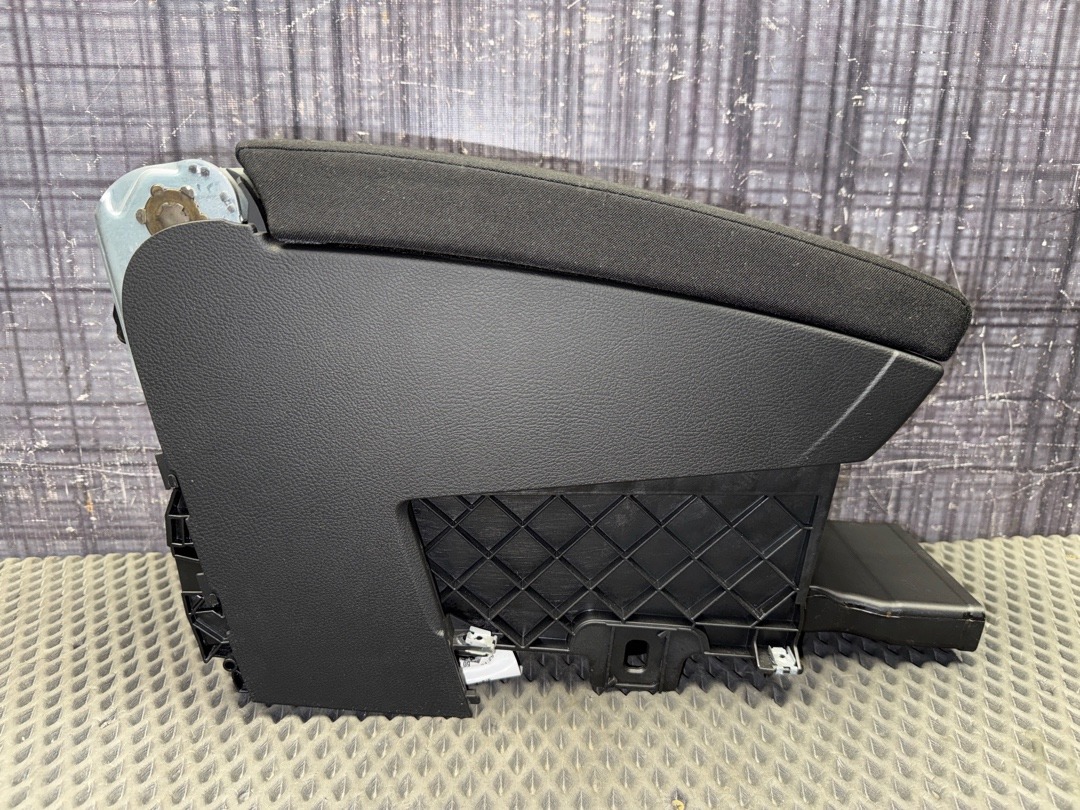 Подлокотник, 3780 рублей, Красноярск