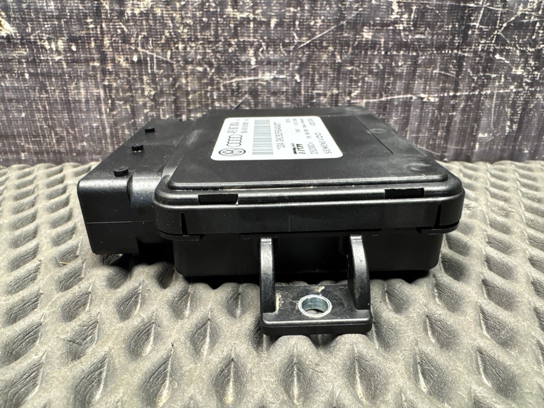 Блок управления парковочным тормозом, 3000 рублей, Красноярск