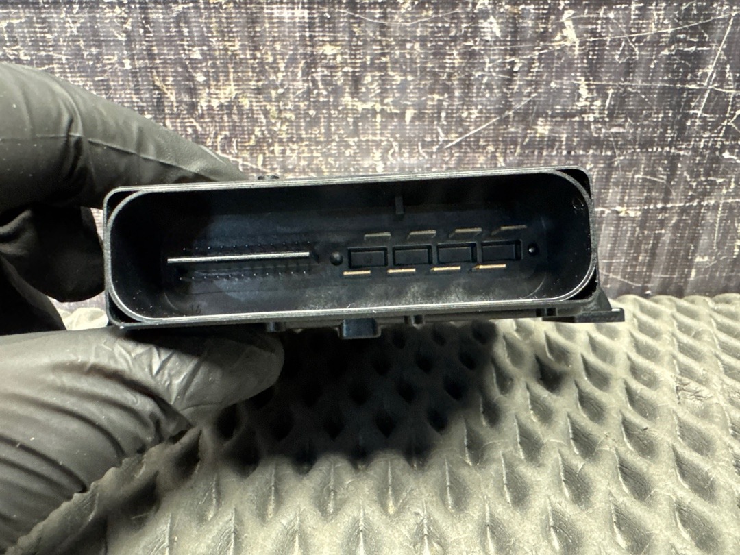 Блок управления парковочным тормозом, 3000 рублей, Красноярск