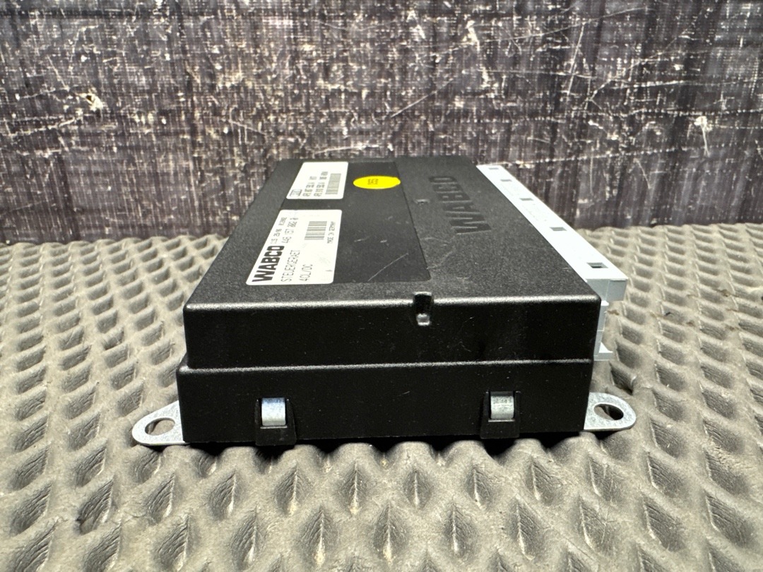 Блок управления подвеской, 4000 рублей, Красноярск