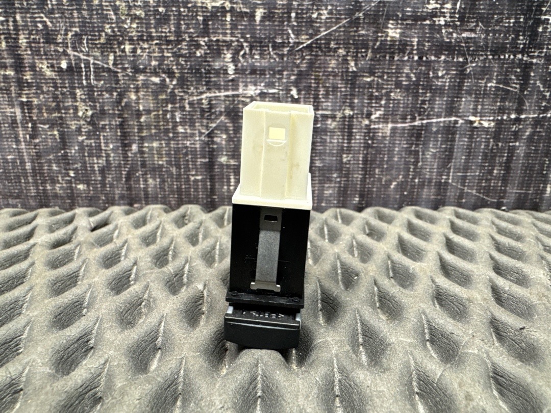 Кнопка салона, 250 рублей, Красноярск