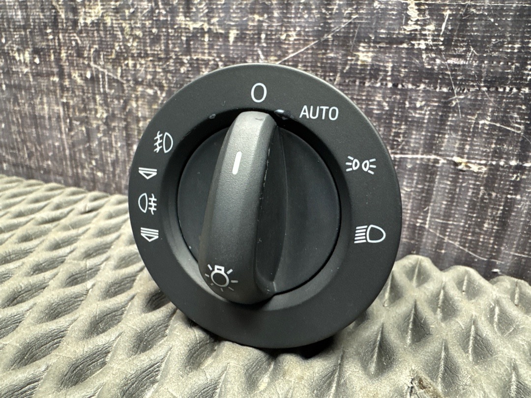 Переключатель света, 1000 рублей, Красноярск