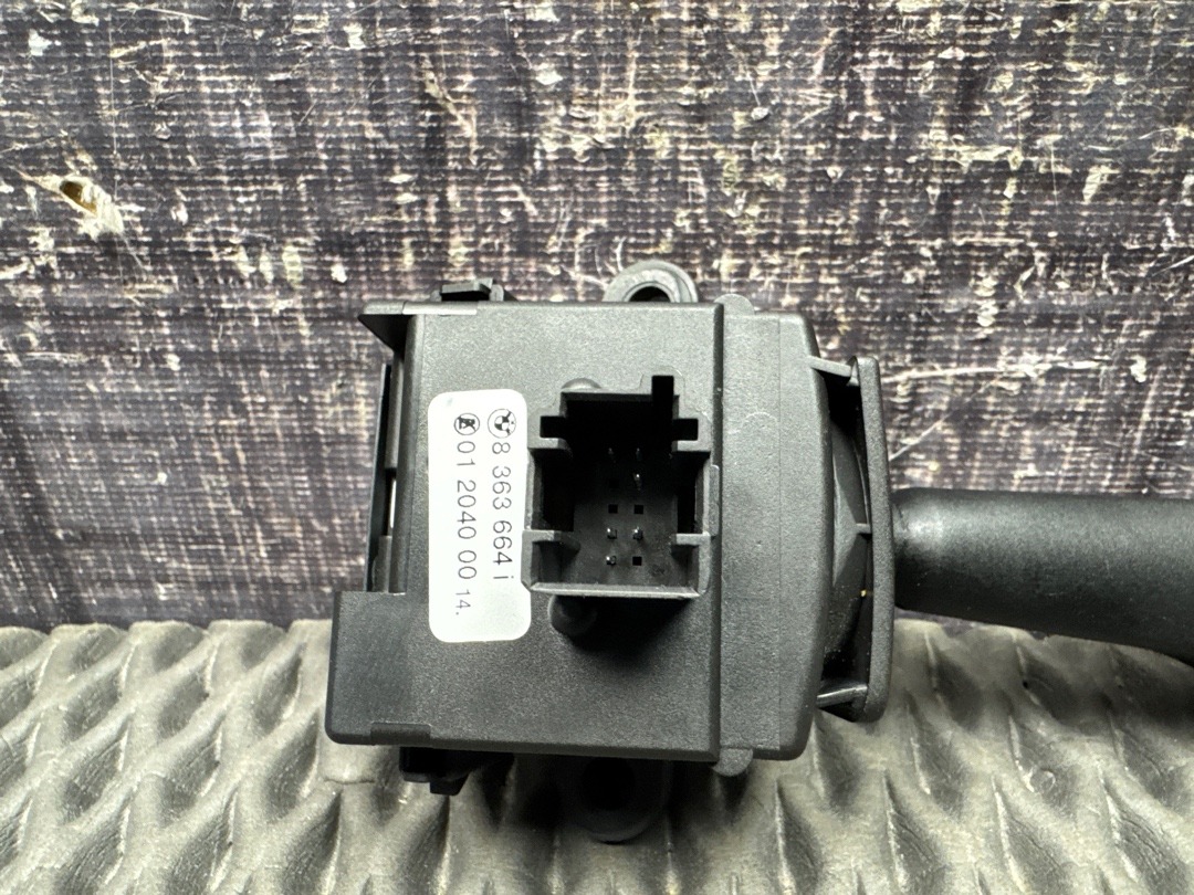 Подрулевой переключатель, 210 рублей, Красноярск