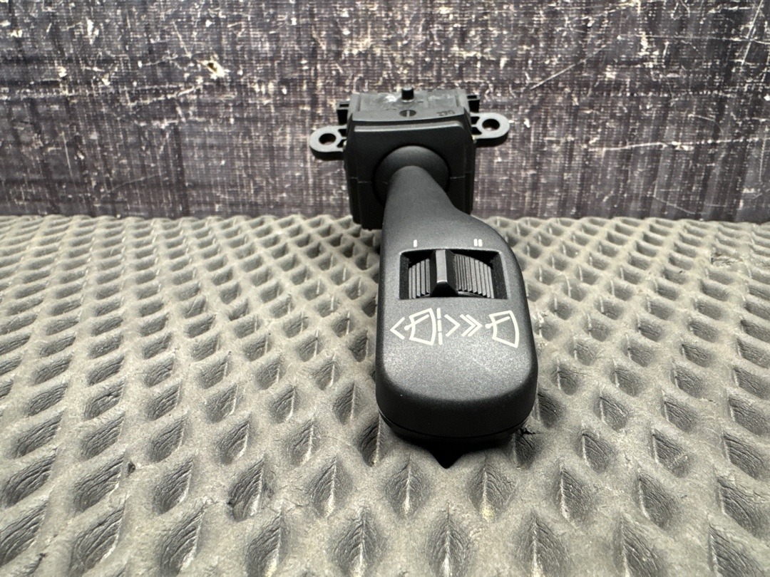 Подрулевой переключатель, 210 рублей, Красноярск