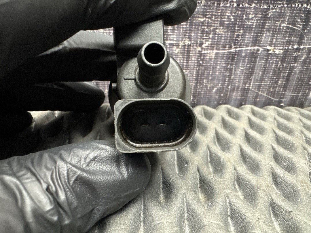 Клапан вентиляции топливного бака, 1000 рублей, Красноярск